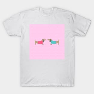 Cute dogs in love with dots in pink background T-Shirt